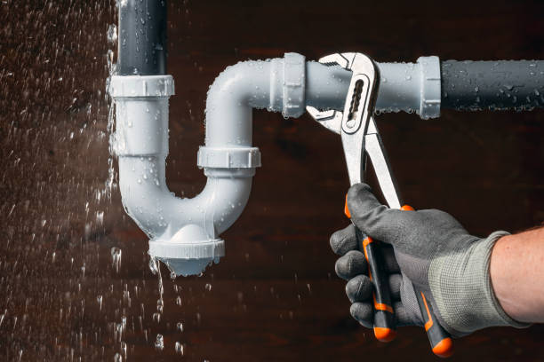 Professional Pipe Repair technician working in Fallston, MD
